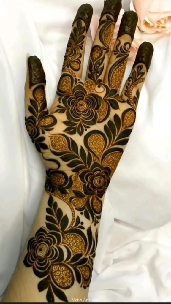  Simple Arabic designs of Mehndi
