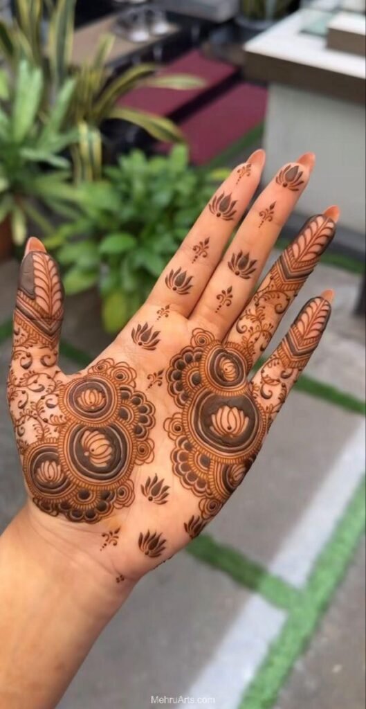 front hand simple mehndi design
