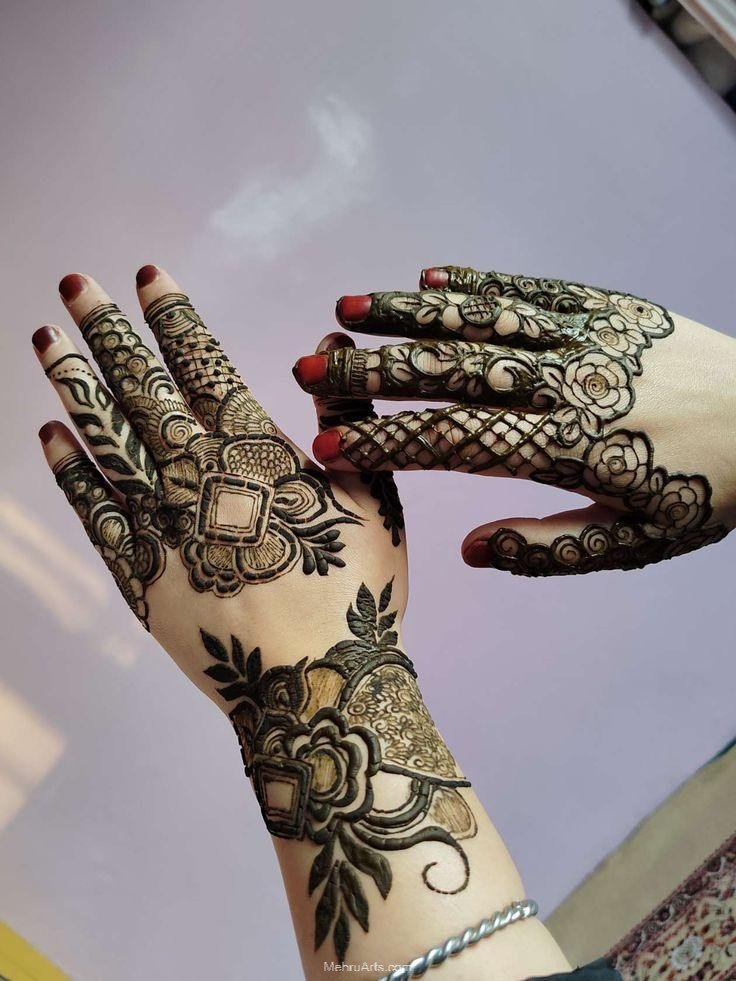 Easy Mehndi Designs for Hands