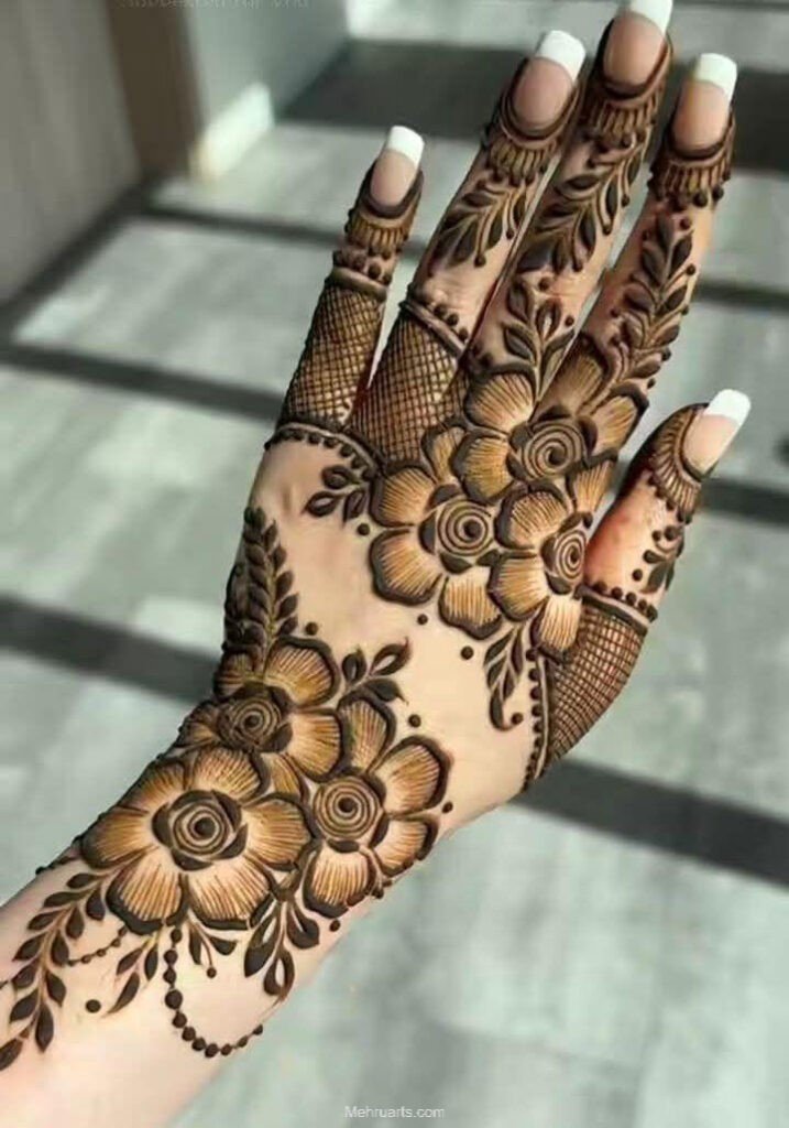 Easy Mehndi Designs for hands