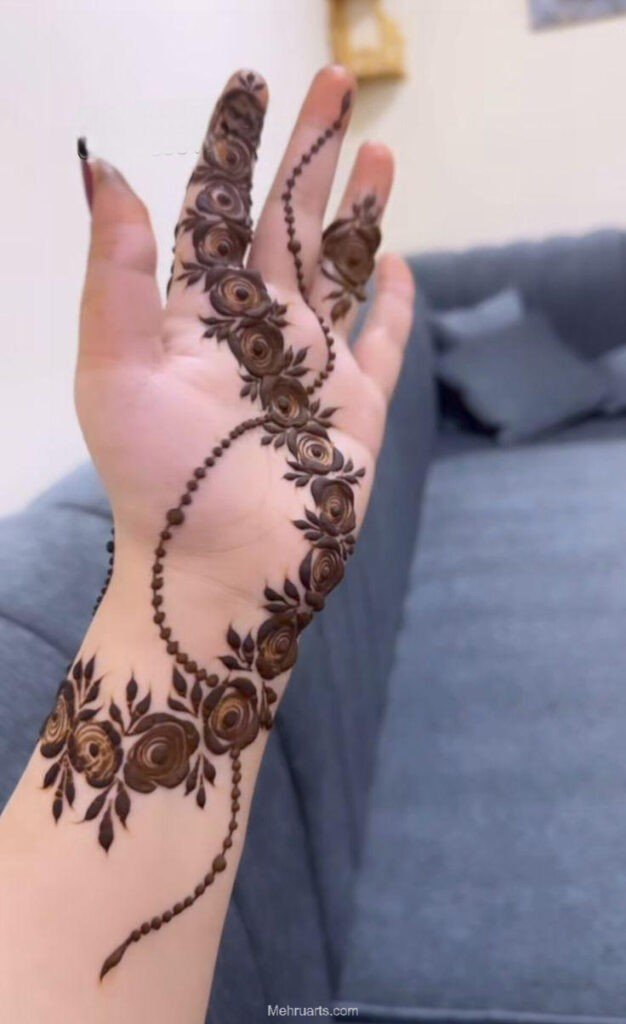 mehndi design easy and beautiful for front hand

