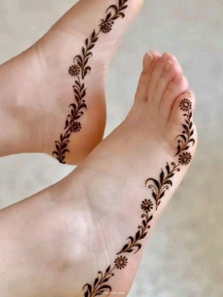 Simple Mehndi Designs for Feet