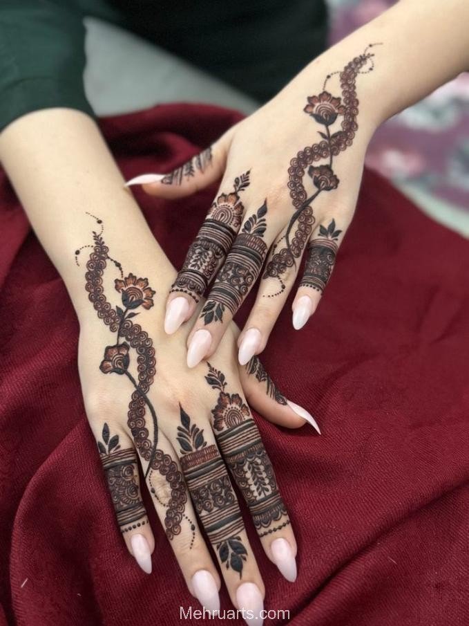 Stylish back hand mehndi designs Stylish back hand mehndi designs