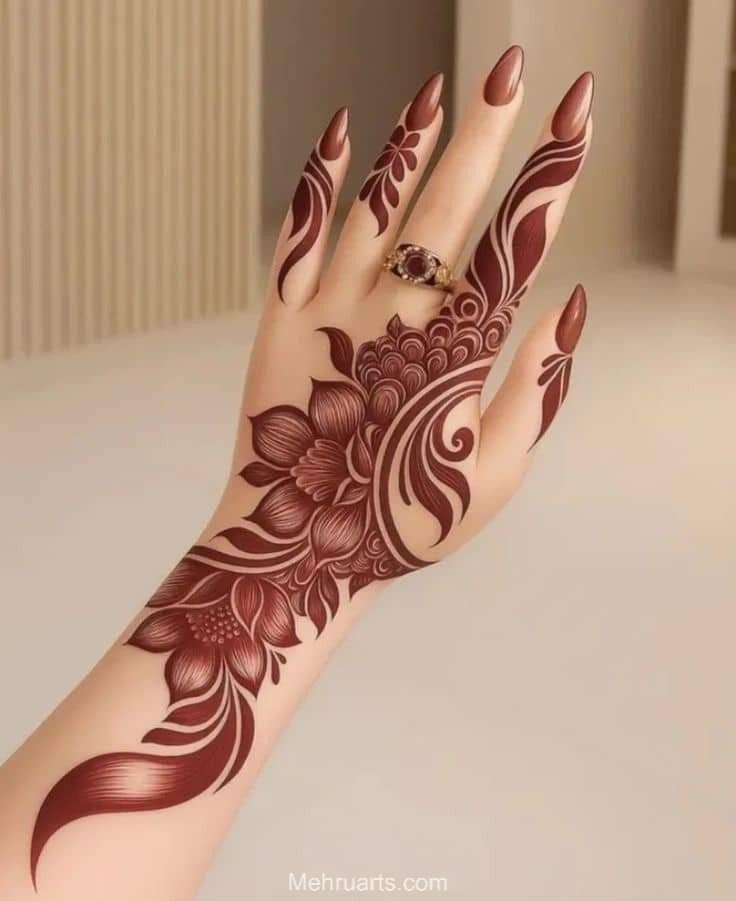 Stylish back hand mehndi designs Stylish back hand mehndi designs