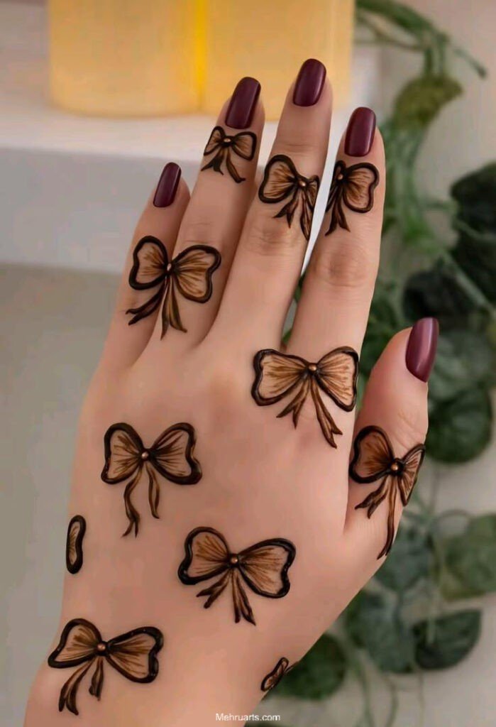 Stylish back hand mehndi designs Stylish back hand mehndi designs