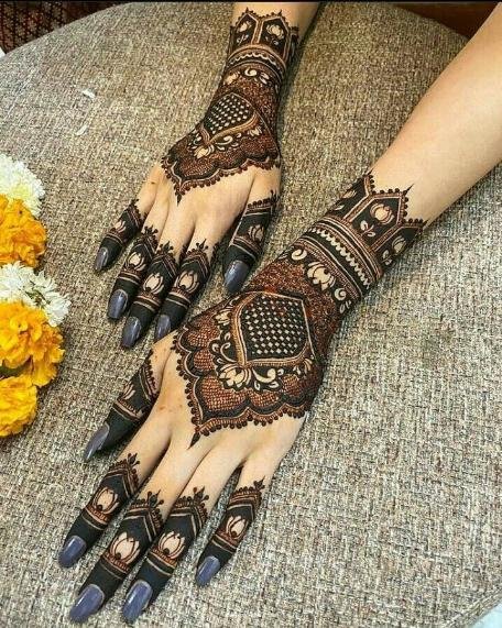 stylsih back hand mehndi designs stylsih back hand mehndi designs