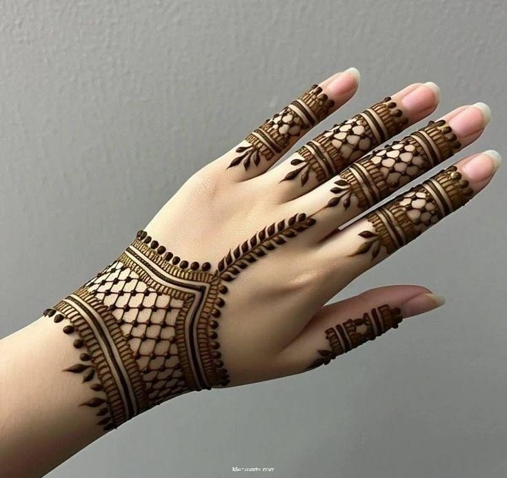 stylish back hand mehndi designs stylish back hand mehndi designs