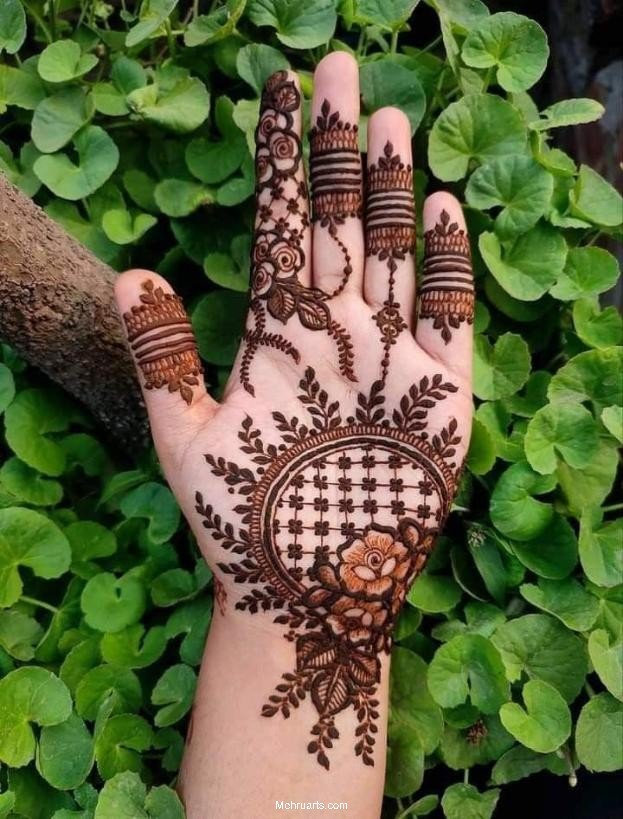 Simple Arabic Mehndi design