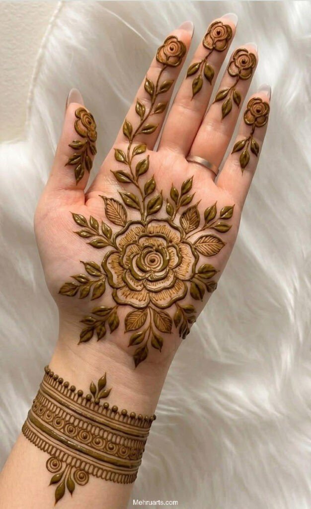 Simple Arabic Mehndi design