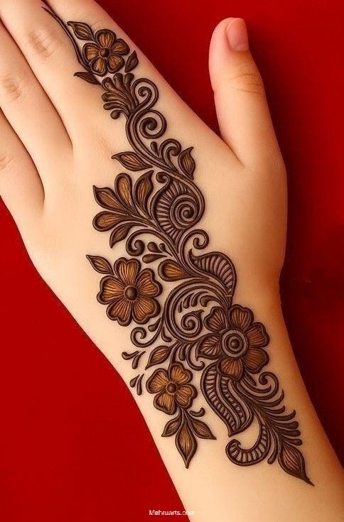 Simple Arabic Mehndi design